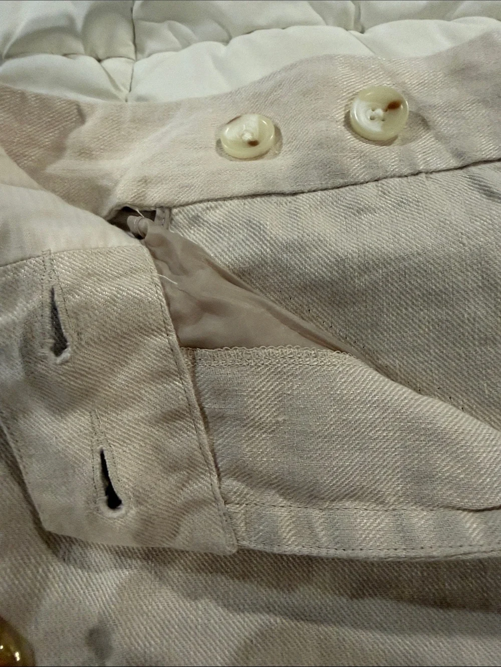 Light Beige Linen Capri Pants Size 12